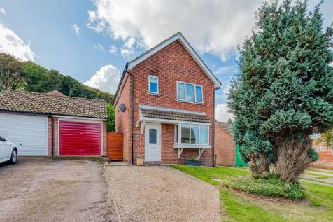 Henry Blogg Road, Cromer 3 bed detached house for sale