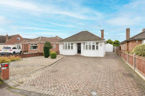 3 bedroom detached bungalow for sale