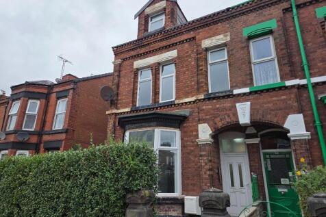 6 bedroom terraced house for sale