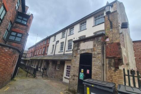 19 bedroom house of multiple occupation for sale