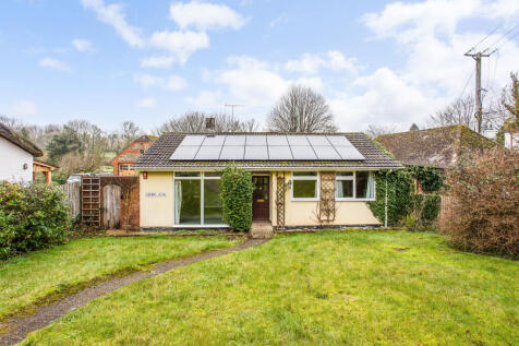 3 bedroom detached bungalow for sale