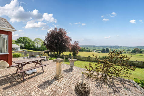 4 bedroom detached bungalow for sale