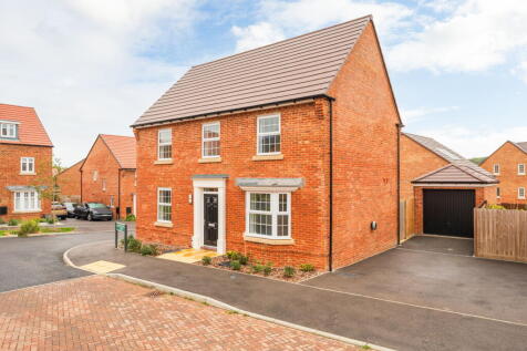 John Packer Drive, Newbury, RG14 4 bed detached house for sale