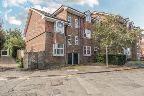 Springside Court, Josephs Road... 1 bed apartment for sale