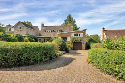 Leicester LE6 3 bed detached house for sale