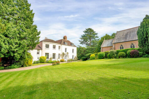 Loughborough LE12 7 bed detached house for sale