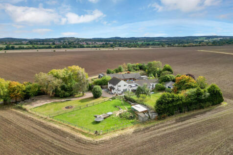 Shepshed LE12 5 bed detached house for sale