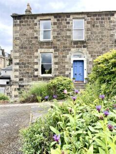 14 Melville Terrace, Stirling, FK8 4 bed maisonette for sale