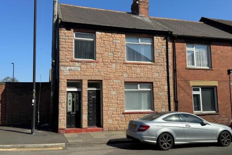 5 bedroom flat for sale