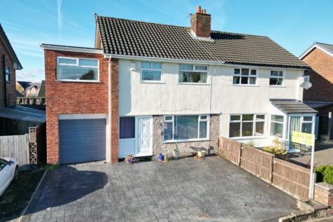 4 bedroom semi-detached house for sale