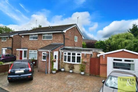 2 bedroom semi-detached house for sale