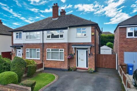 4 bedroom semi-detached house for sale