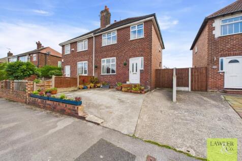 3 bedroom semi-detached house for sale