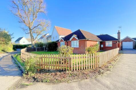 Grove Road, Tiptree, Colchester, CO5 3 bed property for sale