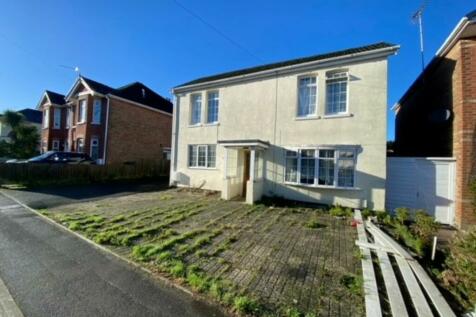 Uppleby Road, Poole BH12 3 bed detached house for sale