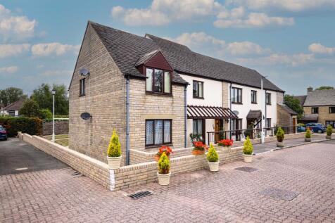 Kingsdale Court, Broadway, WR12 2 bed apartment for sale