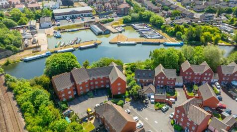 Robins Corner, Evesham, WR11 2 bed apartment for sale
