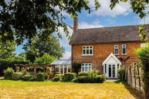 Throckmorton, Pershore, WR10 2 bed terraced house for sale