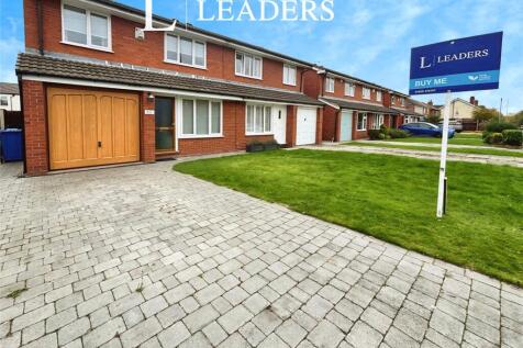 Station Road North, Fearnhead... 3 bed semi