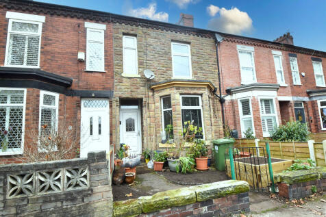 4 bedroom terraced house for sale