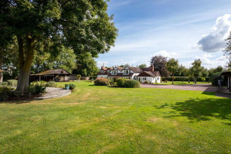 5 bedroom detached house for sale