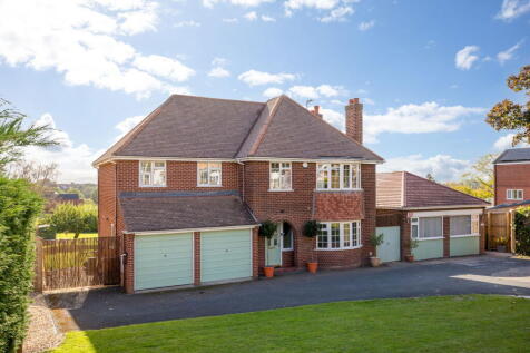 6 bedroom detached house for sale