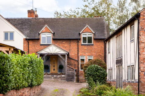 4 bedroom barn conversion for sale