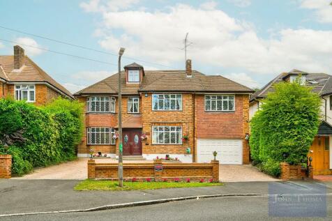 6 bedroom detached house for sale