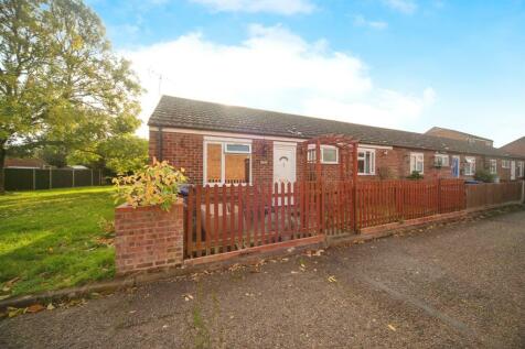 3 bedroom semi-detached bungalow for sale