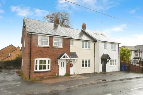 2 bedroom ground floor flat for sale