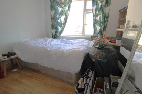 Park Royal, NW10 2 bed flat for sale