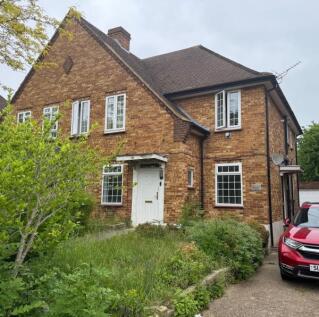 2 bedroom maisonette for sale