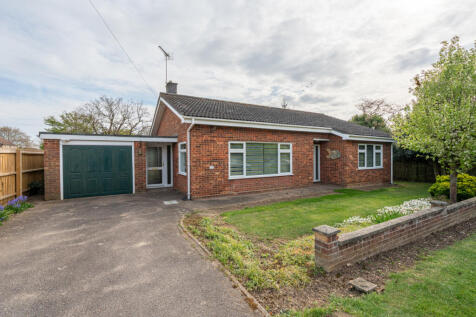 3 bedroom detached bungalow for sale