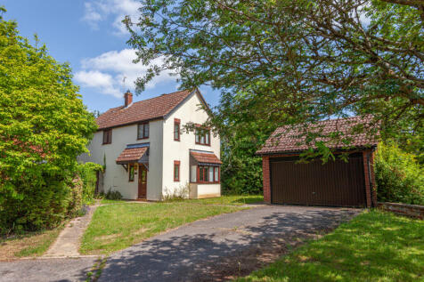 Thomas Walls Close, Grundisburgh... 4 bed detached house for sale