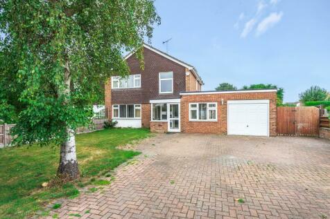 5 bedroom semi-detached house for sale