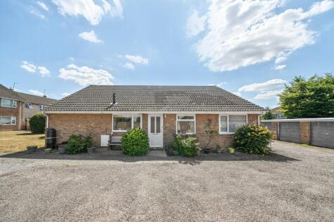 2 bedroom bungalow for sale