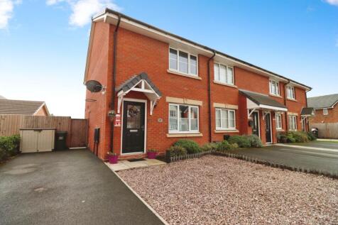 3 bedroom end of terrace house for sale