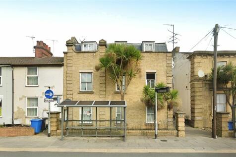 Woodbridge Road, Ipswich, Suffolk 2 bed apartment for sale
