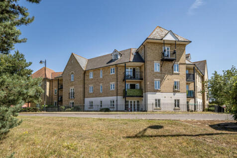 Alnesbourn Crescent, Ipswich, Suffolk 2 bed apartment for sale