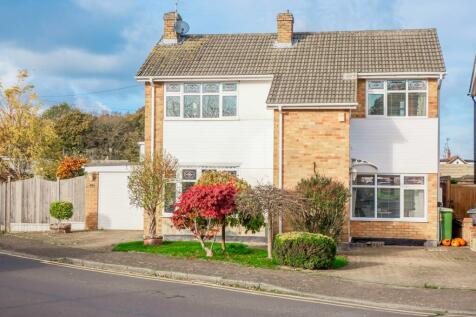 Manor Road, Hockley SS5 3 bed detached house for sale