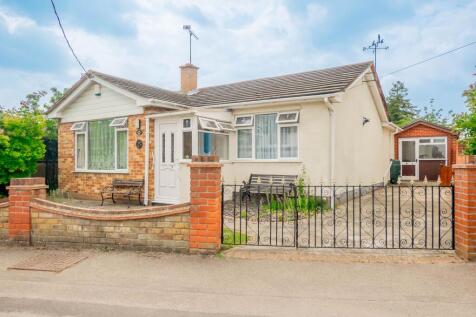 2 bedroom detached house for sale