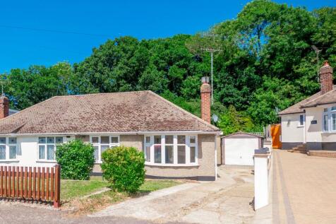 2 bedroom semi-detached bungalow for sale