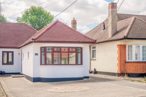 3 bedroom semi-detached bungalow for sale