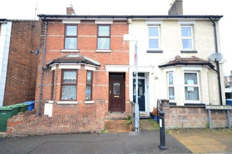Coleman Road, Aldershot GU12 3 bed semi