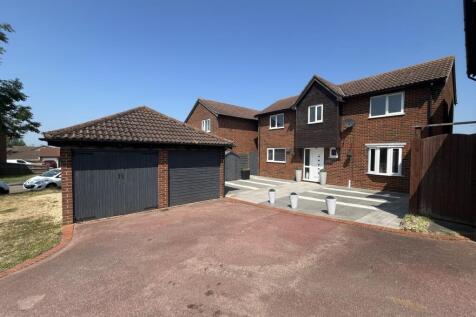 Westleton Way, Felixstowe IP11 4 bed detached house for sale