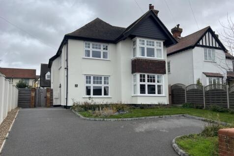 Riby Road, Felixstowe IP11 3 bed detached house for sale