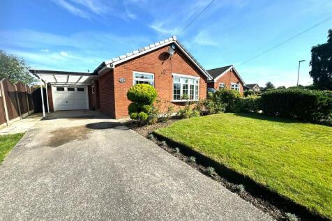 2 bedroom detached bungalow for sale