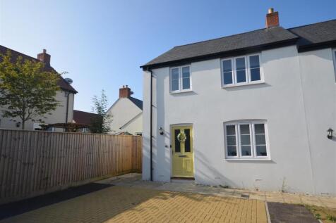 2 bedroom semi-detached house for sale