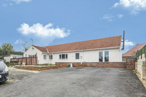 2 bedroom detached bungalow for sale