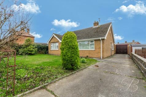 2 bedroom detached bungalow for sale